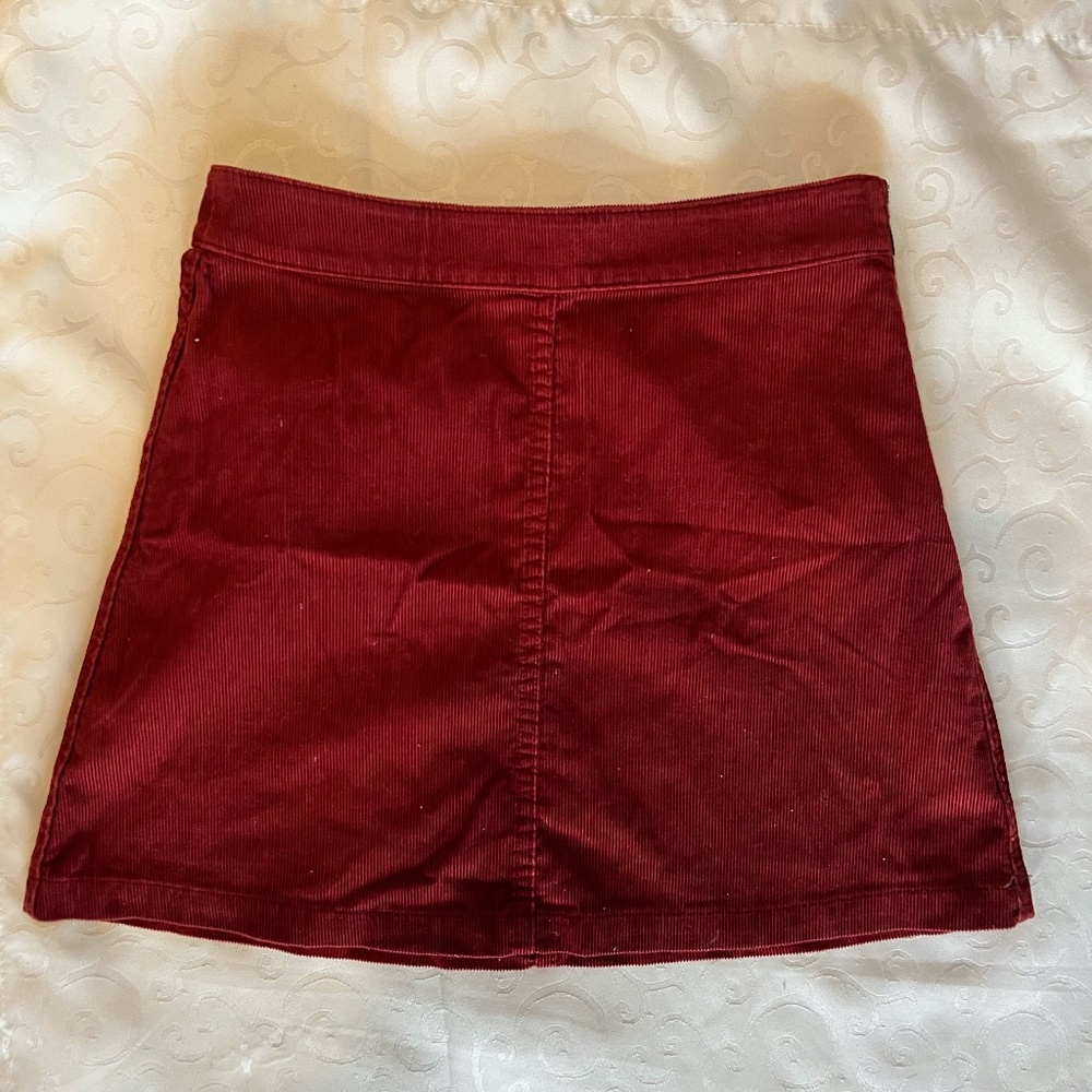 Aritzia Wilfred Free Burgandy Corduroy Skirt